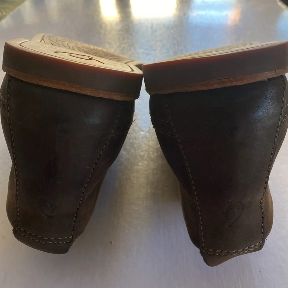 OLUKAI Men’s Brown Leather Boots Size 10 M